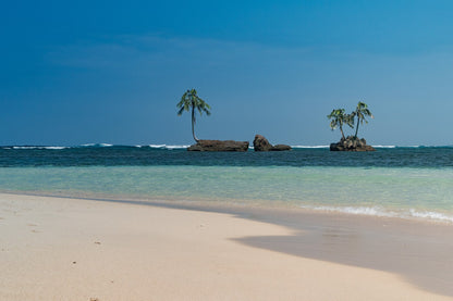 Isla Zapatilla day tour